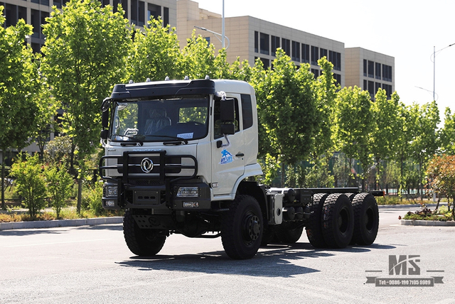 266 HP Dongfeng Six-wheel drive Tianjin Off-road Chassis_6×6 Flathead Row Half Special Chassis_All-wheel Drive Three-axle 7T/13T/13T Transportation Truck Chassis_Export Special Vehicle