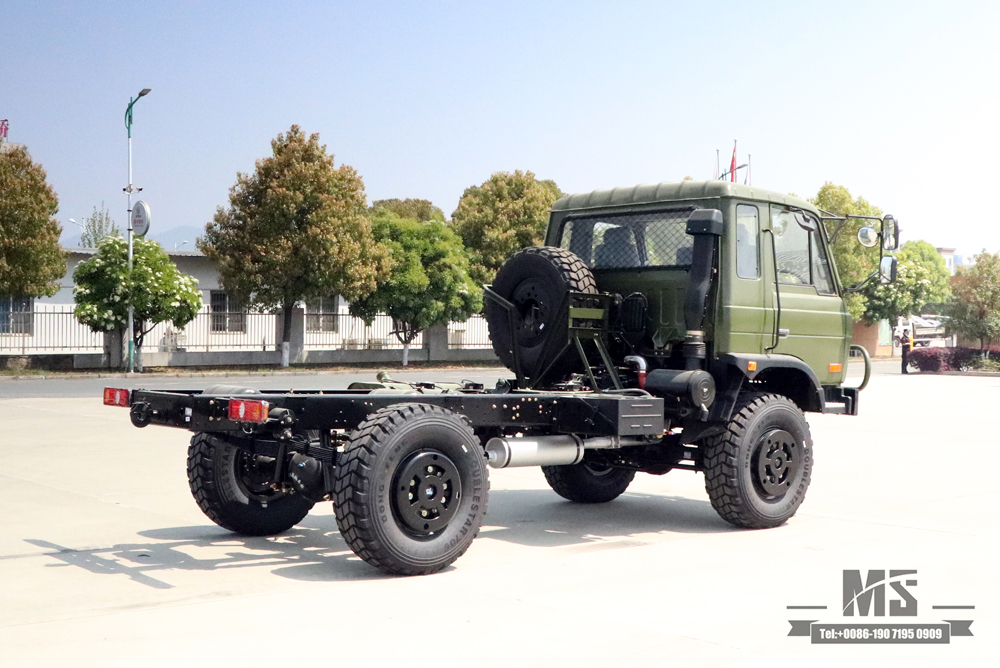4*4 Dongfeng 2070 Off Road Truck Chassis_ 190hp One and a half 153 Cab Transport Truck Chassis for Sale_Dongfeng Four wheel Drive Export Special Vehicle Chassis
