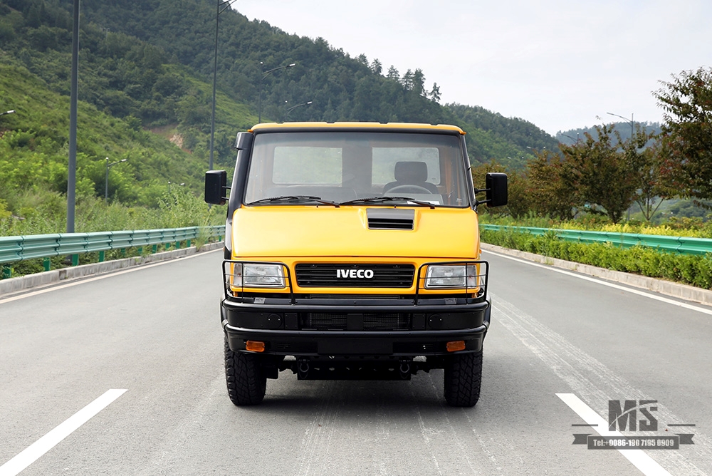113 HP 4WD Iveco short-head Double Row Cab Pickup Truck _3T Small 6-seater Mini Off-road Truck_Classic Iveco 2045 Conversion Manufacturer Export Special Vehicle 