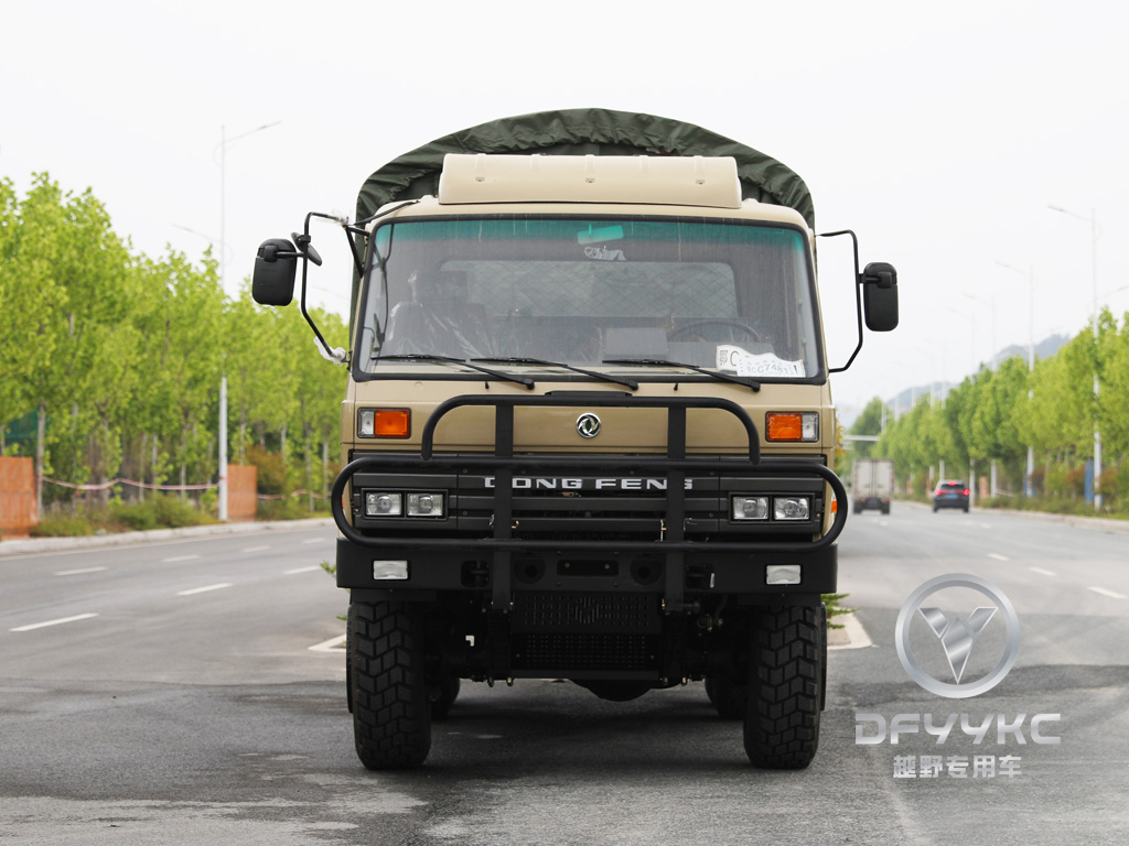 Donggfeng EQ2102N Off-Road Truck – 210HP Double-Row Desert Cargo Vehicle | Export Model | Air Conditioning with Tarpaulin