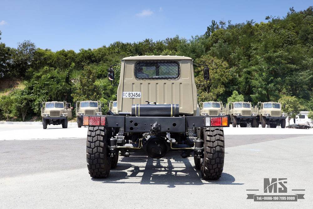 170 hp Camel Grey EQ2082 Chassis_Dongfeng Six-wheel drive 240 Off-road Truck Chassis_Pointed Head Double Glass Transport Vehicle_6×6 25Y Truck Export Special Chassis