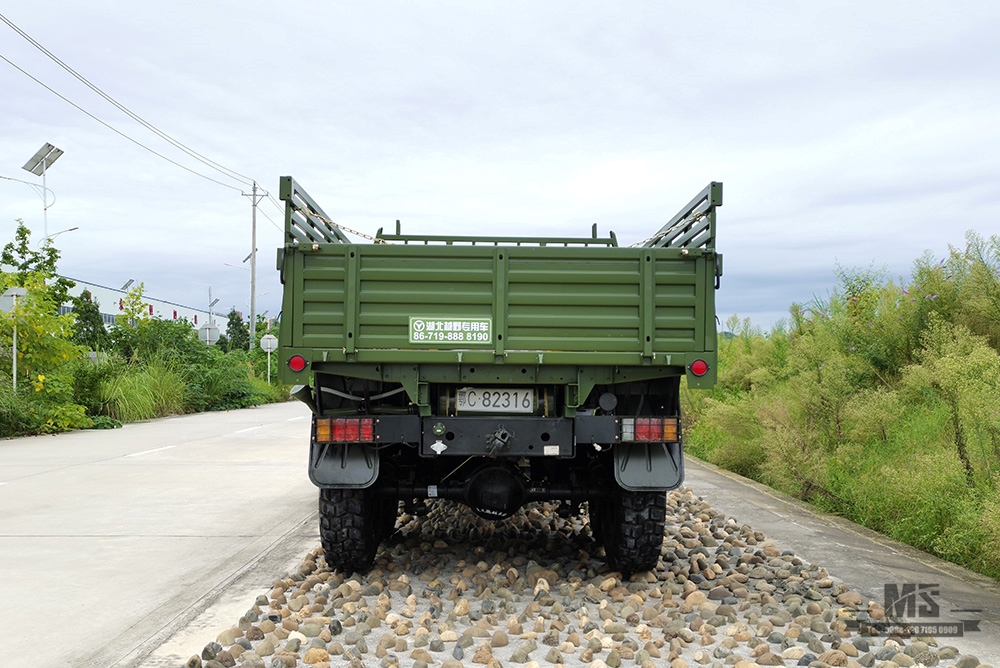 170 hp EQ2082 Dongfeng Six-wheel drive Truck_6*6 Single Row Pointed Head Off-road Special Truck_6×6 pointed 25Y Truck Export Special Vehicle