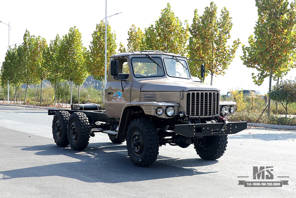 170 hp Champagne Gold EQ2082 Chassis_Dongfeng six-wheel drive off-road truck chassis_Double glass 240 transport vehicle_6×6 pointed 25Y truck export special chassis