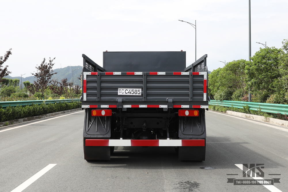 5T 6WD Light Dump Truck_6*6 260hp Diesel Off-road Tipper Truck_Six Wheel Drive Dongfeng Bobcat Dump Truck for Sale_Export Special Purpose Vehicle
