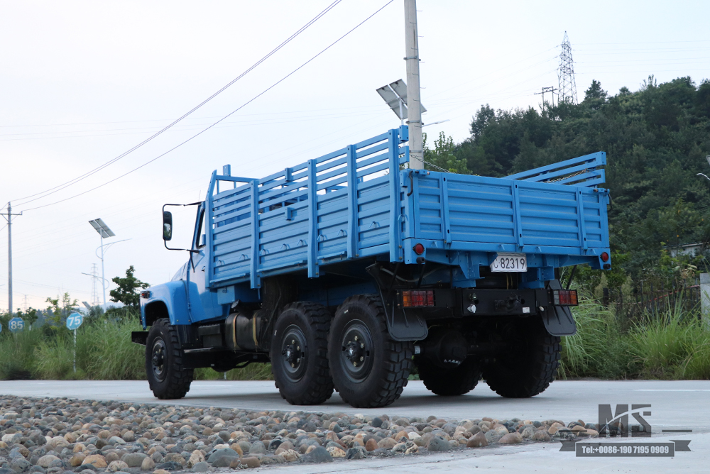 170 hp Dongfeng EQ2082_Six-wheel drive Off-road Special Truck_Double Glass Single Row 240 Transport Vehicle_6×6 pointed 25Y Truck Export Special Vehicle