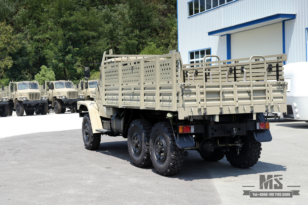 Camel Grey EQ2082 Truck_Dongfeng 170 hp Six-wheel drive 240 Off-road Truck_Pointed Head Double Glass Transport Vehicle_6×6 25Y Export Special Truck