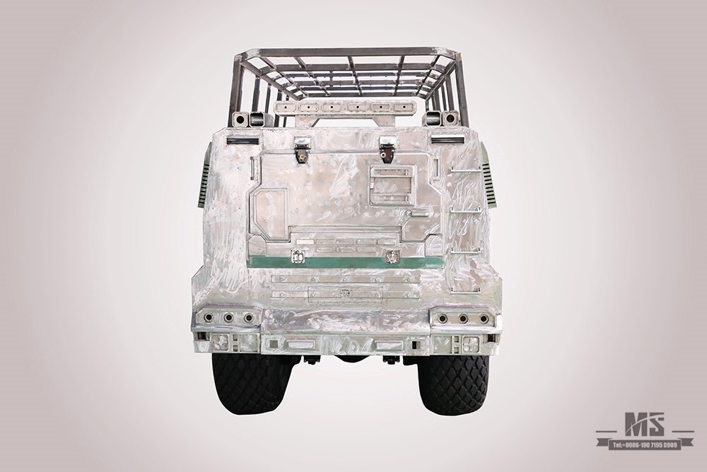 6×6 Automatic Desert Tourist Vehicle_High-end 6WD Bigfoot Manufacturer With sunshade_Customized Off-road Surfing Vehicle for Export