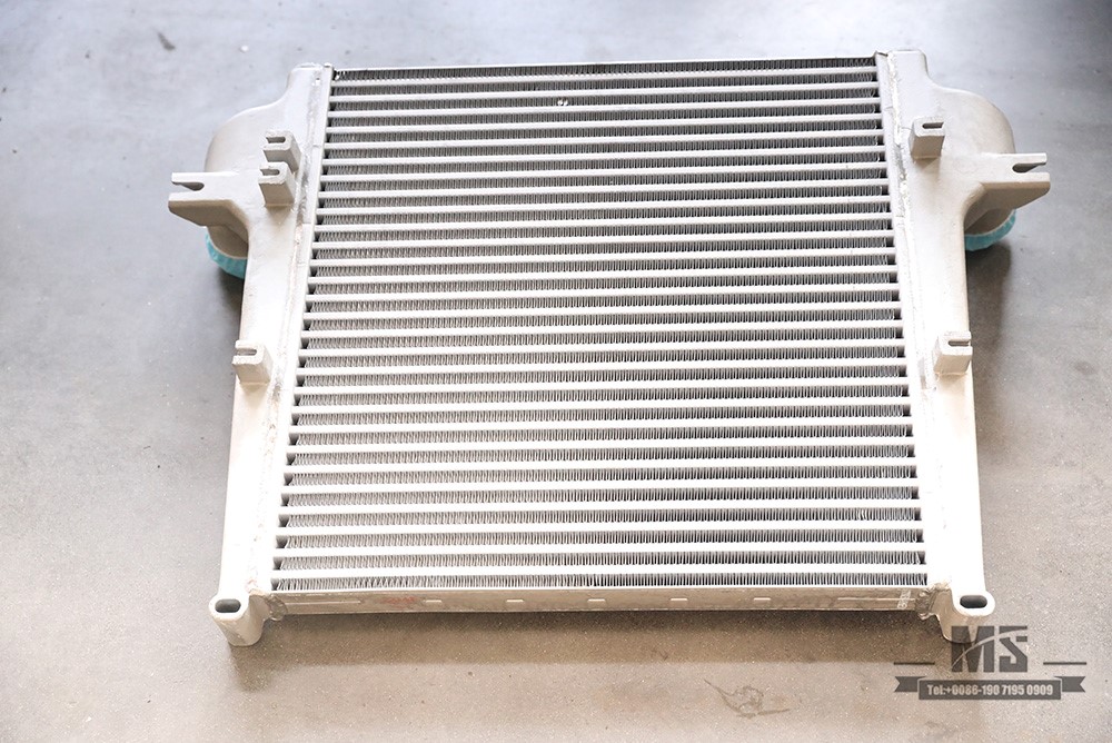 Dongfeng 6*4 Truck Engine Cooling_Export Special Purpose Truck Radiator