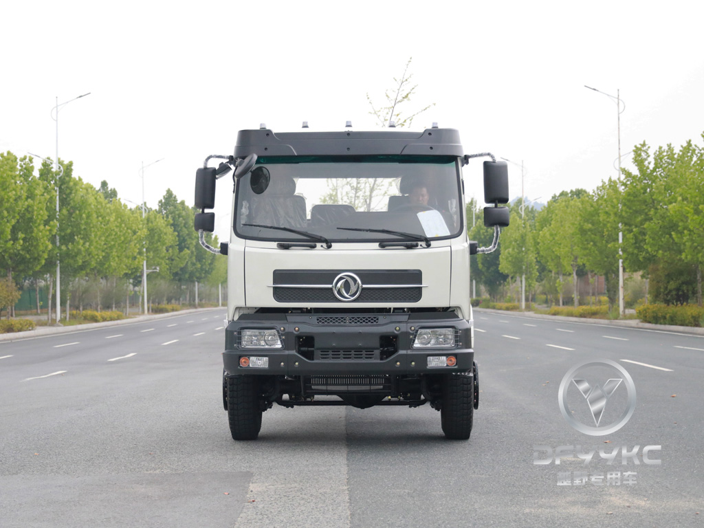 Dongfeng conventional one and half row chassis | All-wheel drive special vehicle modification 210 horsepower chassis | Made in china chassis | Single-axle off-road chassis | 