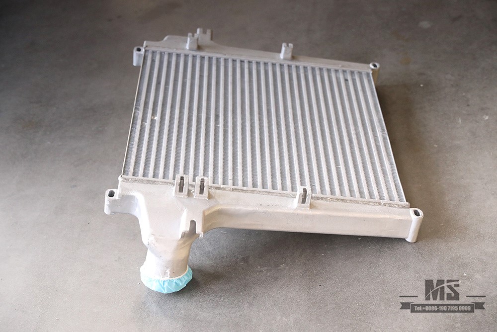 Dongfeng 6*4 Truck Engine Cooling_Export Special Purpose Truck Radiator