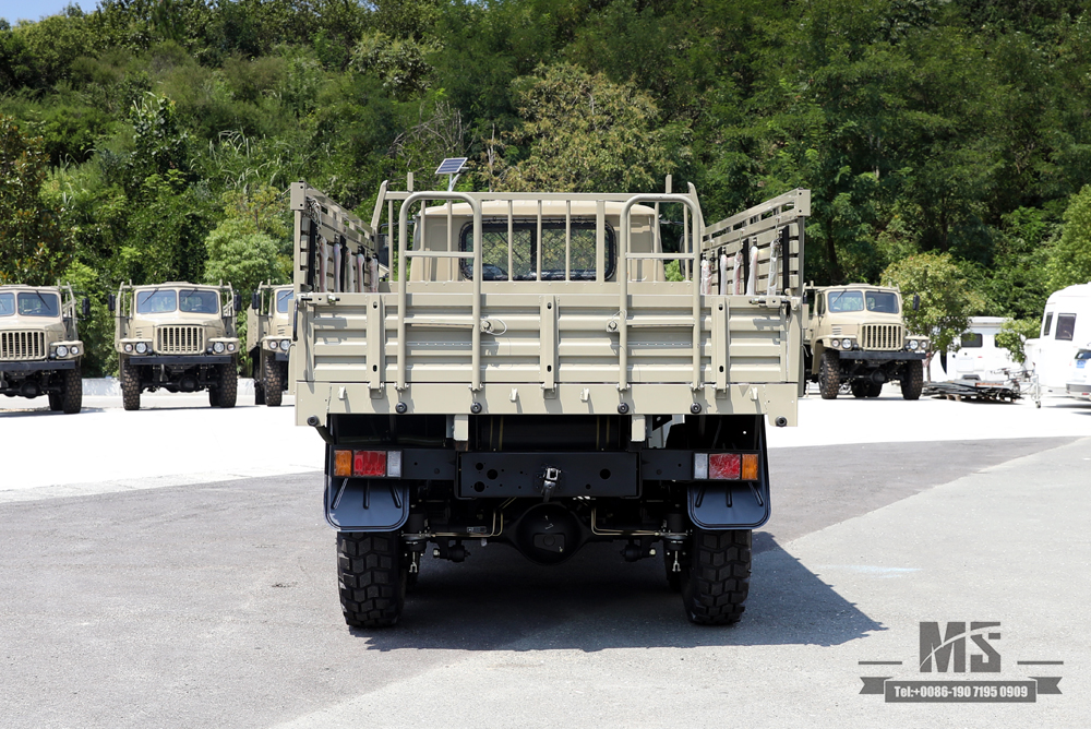 Camel Grey EQ2082 Truck_Dongfeng 170 hp Six-wheel drive 240 Off-road Truck_Pointed Head Double Glass Transport Vehicle_6×6 25Y Export Special Truck