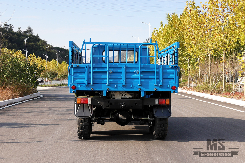 170 hp EQ2082_Dongfeng six-wheel drive EQ2082 off-road special truck_Double glass 240 transport vehicle_6×6 pointed 25Y truck export special vehicle