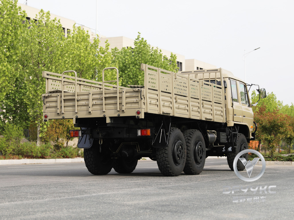 Donggfeng EQ2102N Off-Road Cargo Truck – 210HP Double-Row Desert Cargo Vehicle | Export Model | Air Conditioning with Tarpaulin