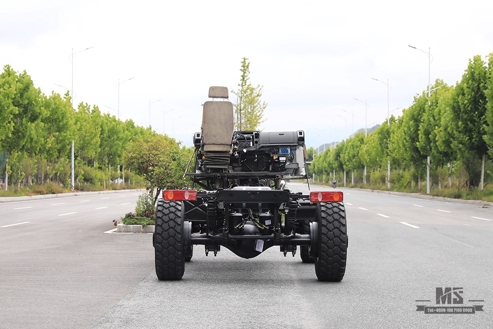 210hp Dongfeng Four Wheel Drive Eight Speed Gearbox Truck Chassis_4×4 6T/10T Axle Truck Chassis_Dongfeng 4*4 Truck Chassis For Sale_Export Special Truck Chassis