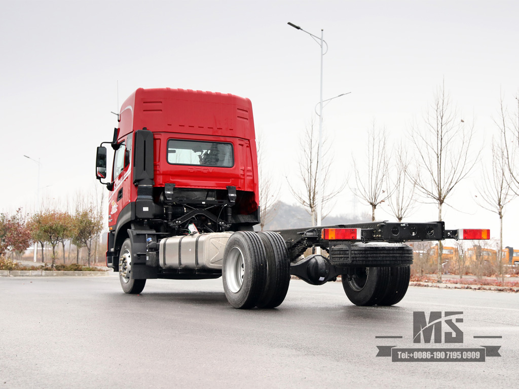 4×2 Flat Head High Roof Double Bedroom Cab Cargo Truck Chassis | Dongfeng 4*2 290HP Off Road Truck Chassis
