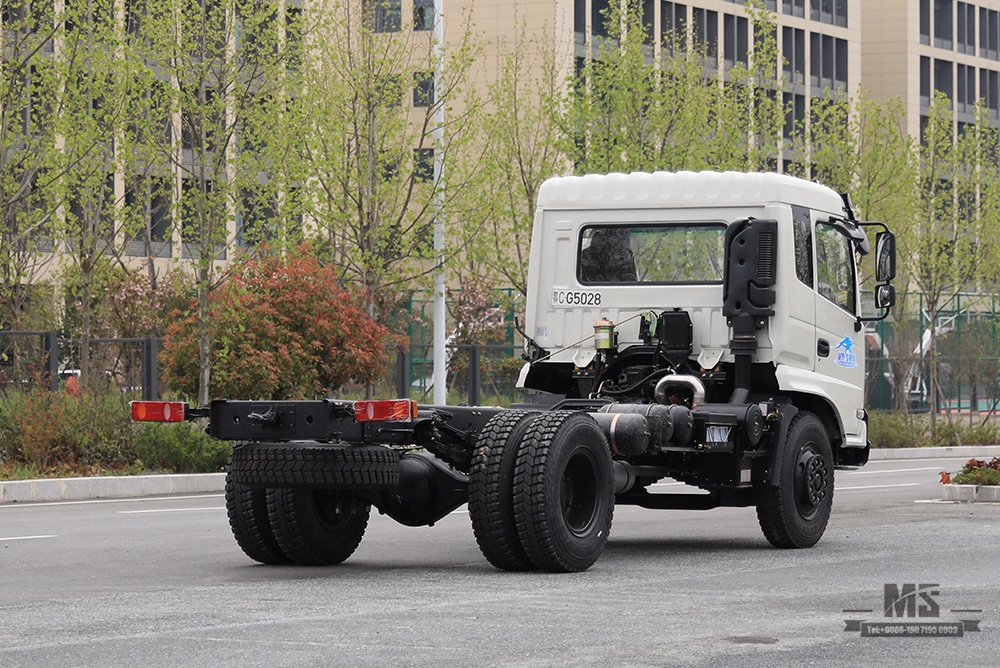 Dongfeng 4*2 Chassis with Rear Dual Tire_190HP One and a half Row Flathead Chassis Conversion Manufacturer_Export Special Chassis