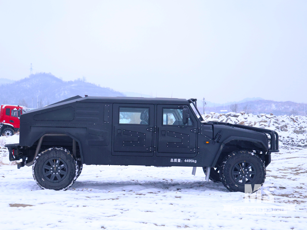 Dongfeng Mengshi 6 Ton Four-wheel-drive M50 Hardcore Off-roader 