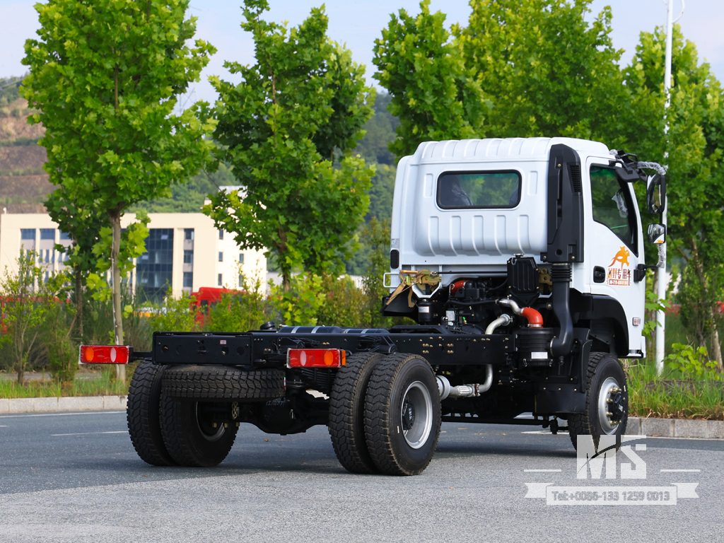 Dongfeng 4&times;4 Flat-head Chassis_4*4 150HP Conventional Truck Four Wheel Drive Chassis for Sale_ Special Export Chassis 