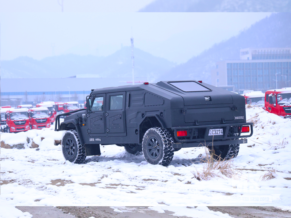 Dongfeng Mengshi 6 Ton Four-wheel-drive M50 Hardcore Off-roader 