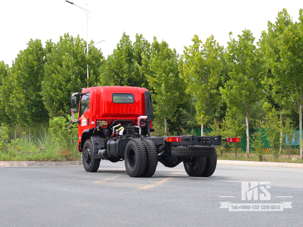 Dongfeng 4&times;4 Flat-head Chassis_4*4 170HP Conventional Truck Four Wheel Drive Chassis for Sale_ Special Export Chassis 