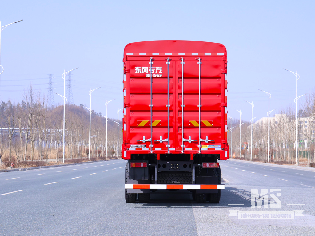 Dongfeng 31 Ton Flat-nose Extended Cab Stake Body Cargo Truck (500 HP) | Special Export Trucks 