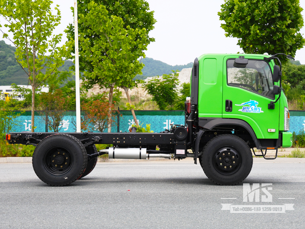 Dongfeng 4&times;4 Chassis_4*4 170hp Flat Head Truck Four Wheel Drive Chassis for Sale_Export Special Vehicle Chassis 