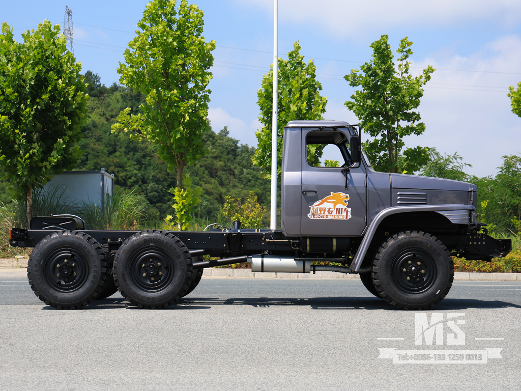 Dongfeng 6&times;6 Silver Gray EQ2082 Chassis_6*6 170HP Conventional Truck Six Wheel Drive Chassis for Sale_ Special Export Chassis 